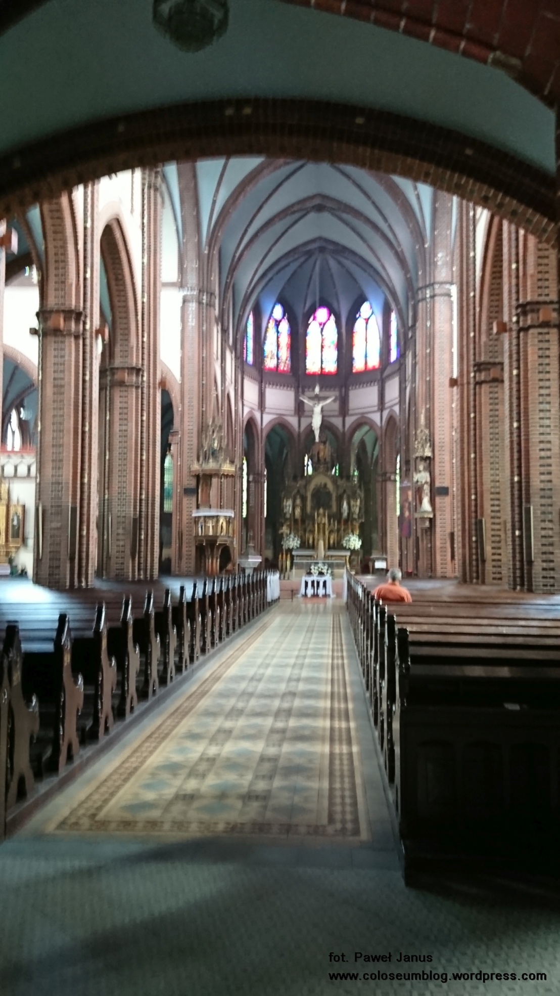 Katedra sw piotra i pawała wnętrze gliwice z logo wordpres